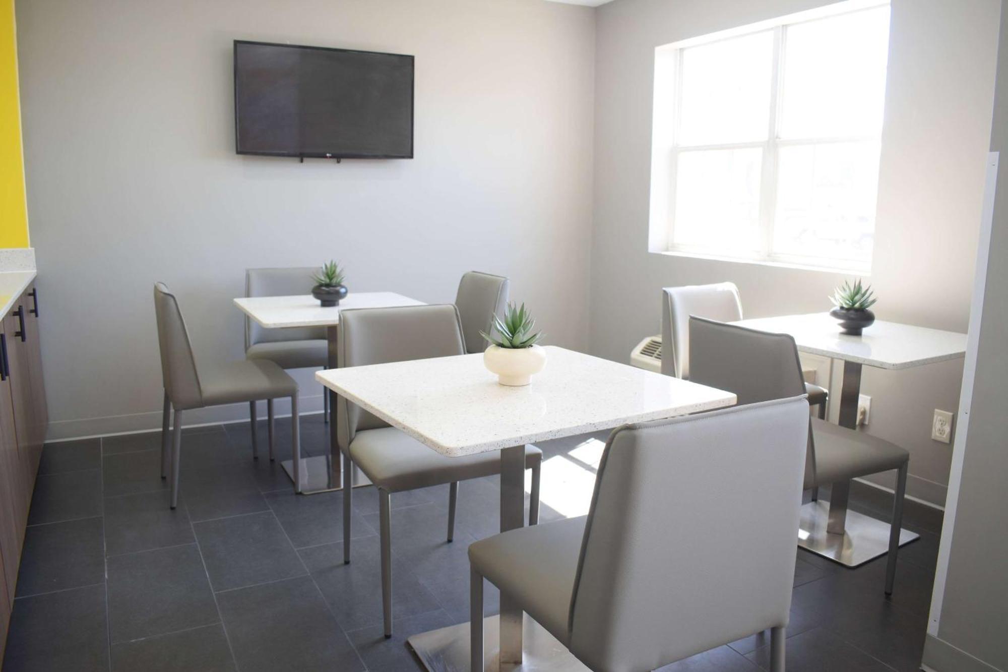 Microtel Inn & Suites By Wyndham Norcross Buitenkant foto