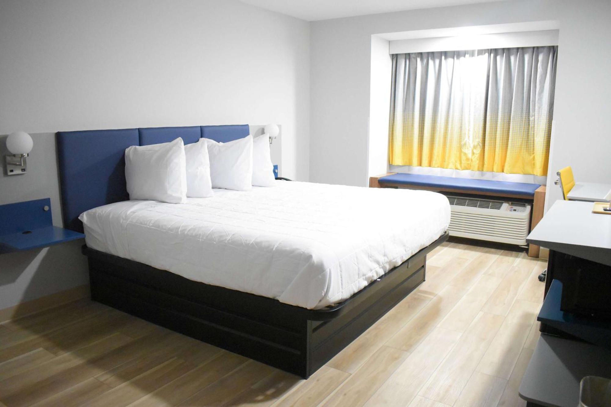 Microtel Inn & Suites By Wyndham Norcross Buitenkant foto